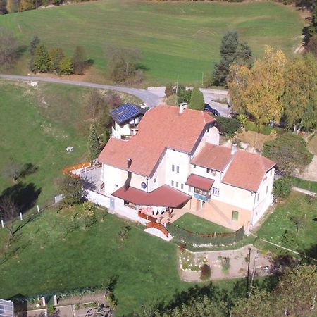 Sostanj Velenje Ravne Sobe Rooms Vrtacnik D O O Eksteriør billede
