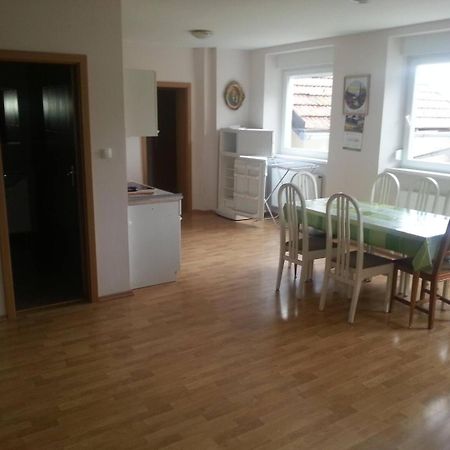 Sostanj Velenje Ravne Sobe Rooms Vrtacnik D O O Eksteriør billede
