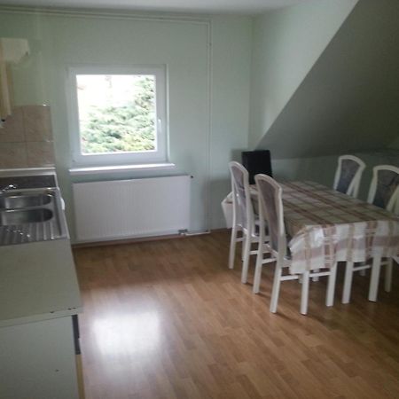 Sostanj Velenje Ravne Sobe Rooms Vrtacnik D O O Eksteriør billede