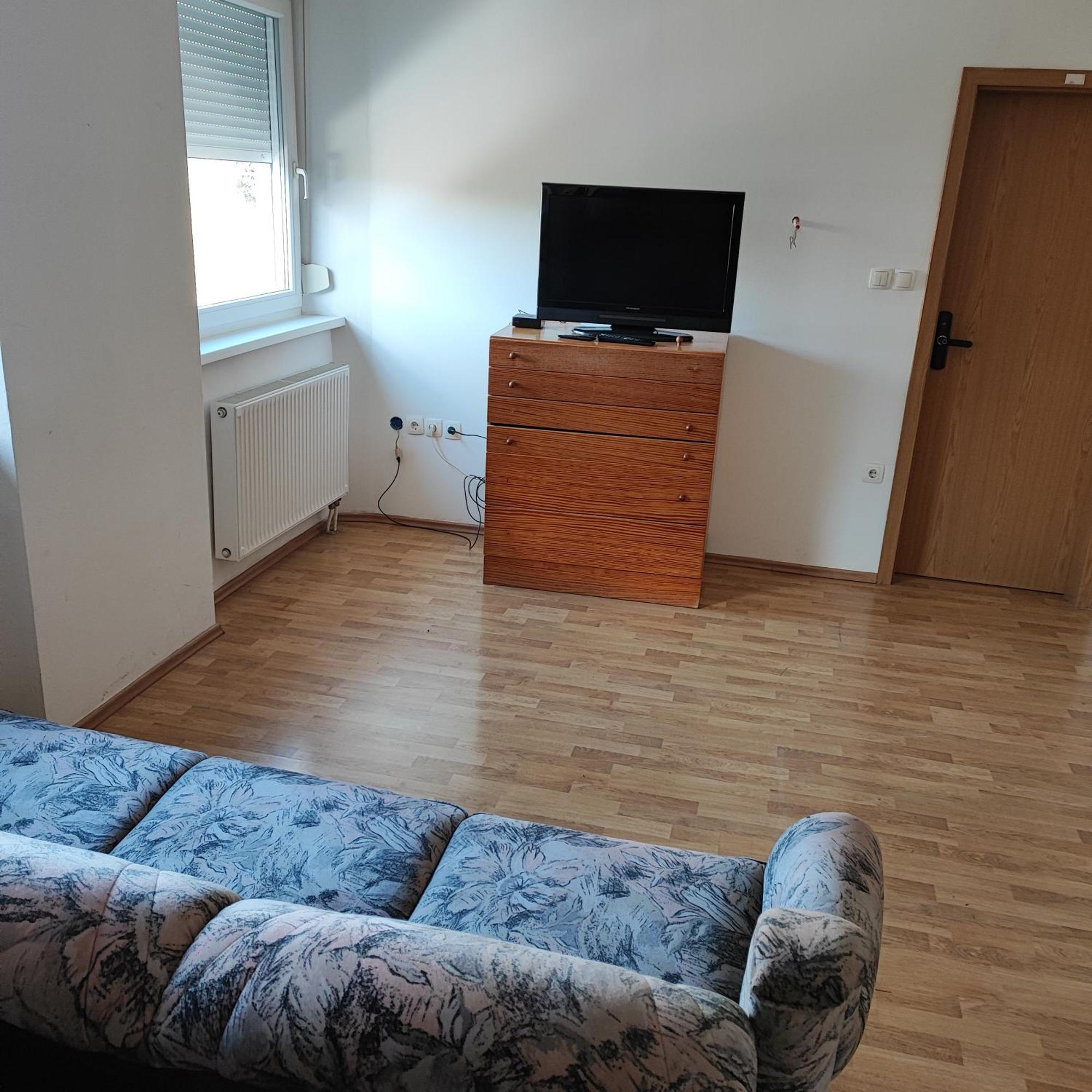 Sostanj Velenje Ravne Sobe Rooms Vrtacnik D O O Eksteriør billede